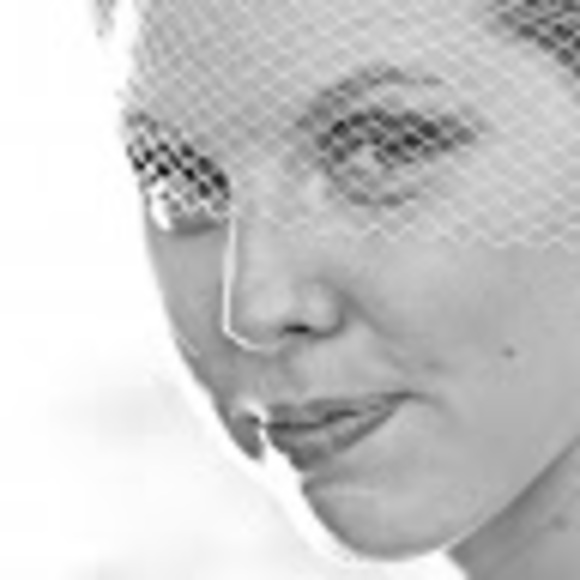 Meet your Posher, Robin - Picture 1 of 1